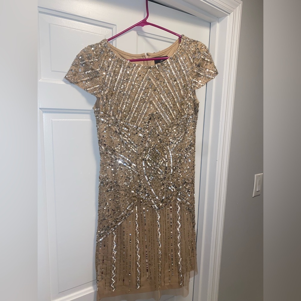 Adrianna Papell nude metallic sequin beaded shortsleeve cocktail dress worn once